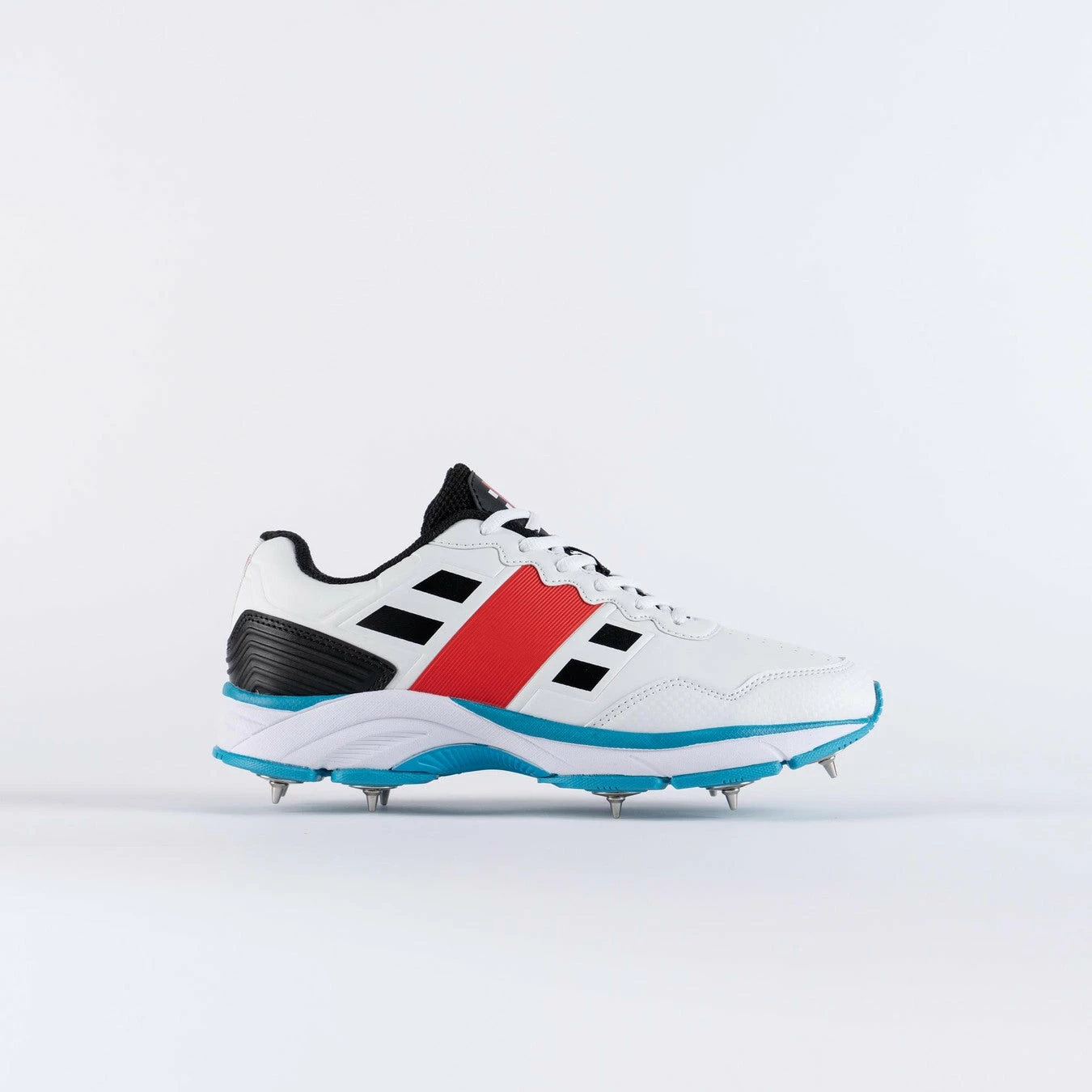 GRAY-NICOLLS Gray Nicolls Velocity 3.5 Cricket Spike - Junior 2 GRAY-NICOLLS Gray Nicolls Velocity 3.5 Cricket Spike - Junior - Image 2