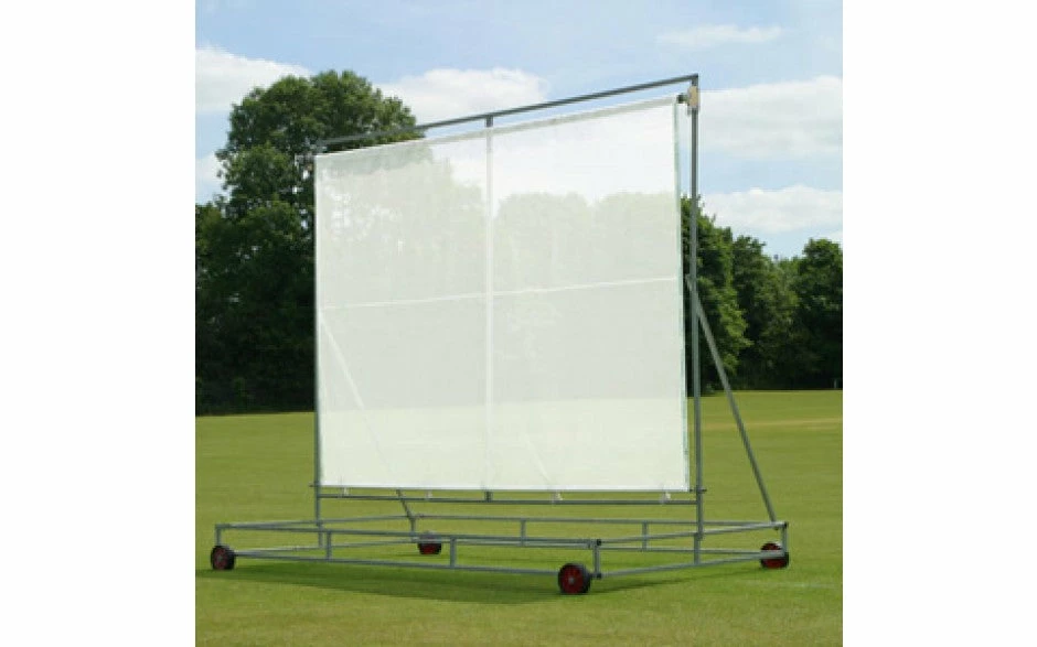 Martin Berrill Sports Retrax Roller Sight Screen 1 Martin Berrill Sports Retrax Roller Sight Screen